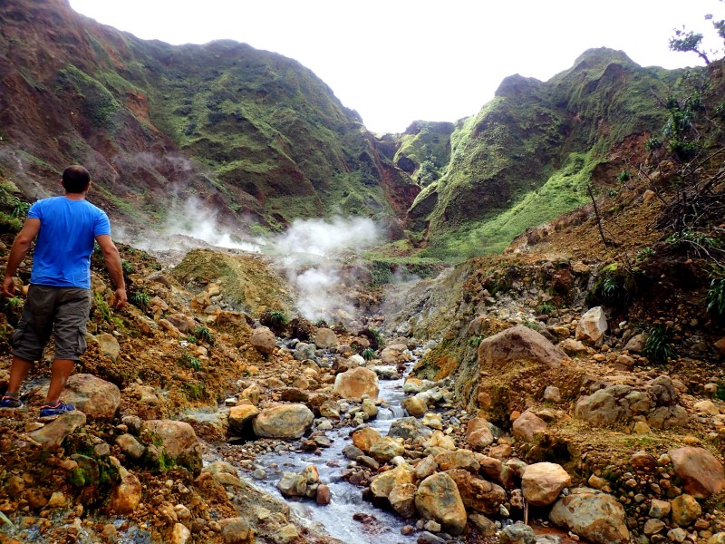 Desolation Valley, path to Boiling Lake, Dominica