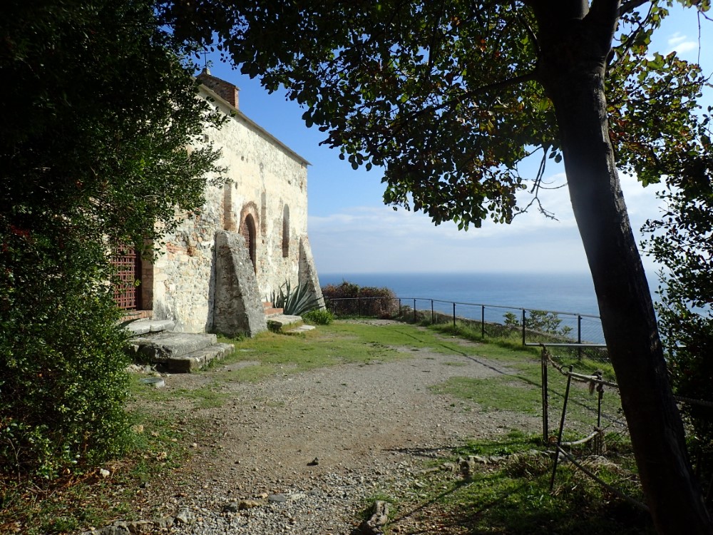 Chiesa di San Lorenzo, Capo Noli