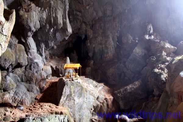 Cave with Buddha at Vang Vieng