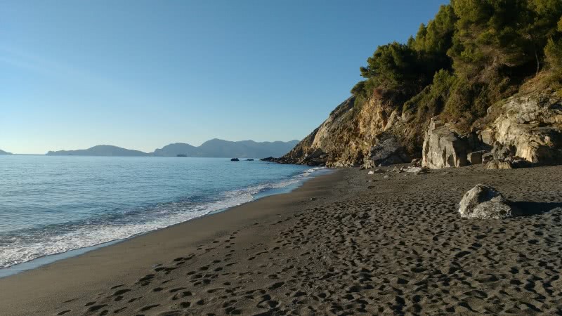 La spiaggia di Punta Corvo, Golfo di La Spezia