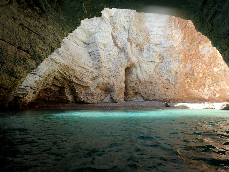 La Grotta Sfondata Grande