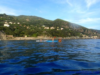 Arrivo a Framura in kayak, Liguria