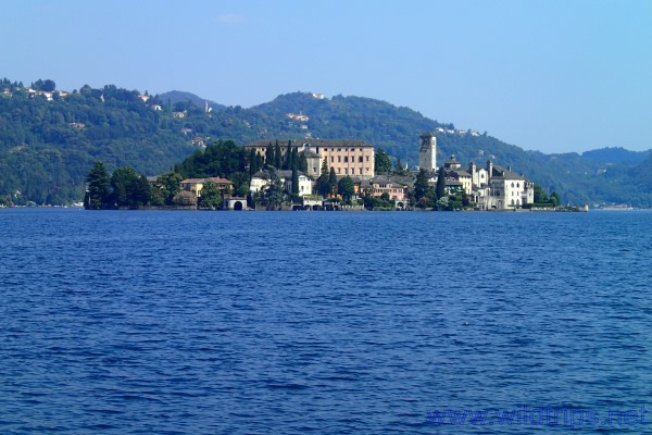 Isola San Giulio in canoa, lago d'Orta